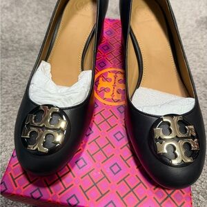 TORY BURCH Black Claire 50mm Calf Leather Pump size 6.5